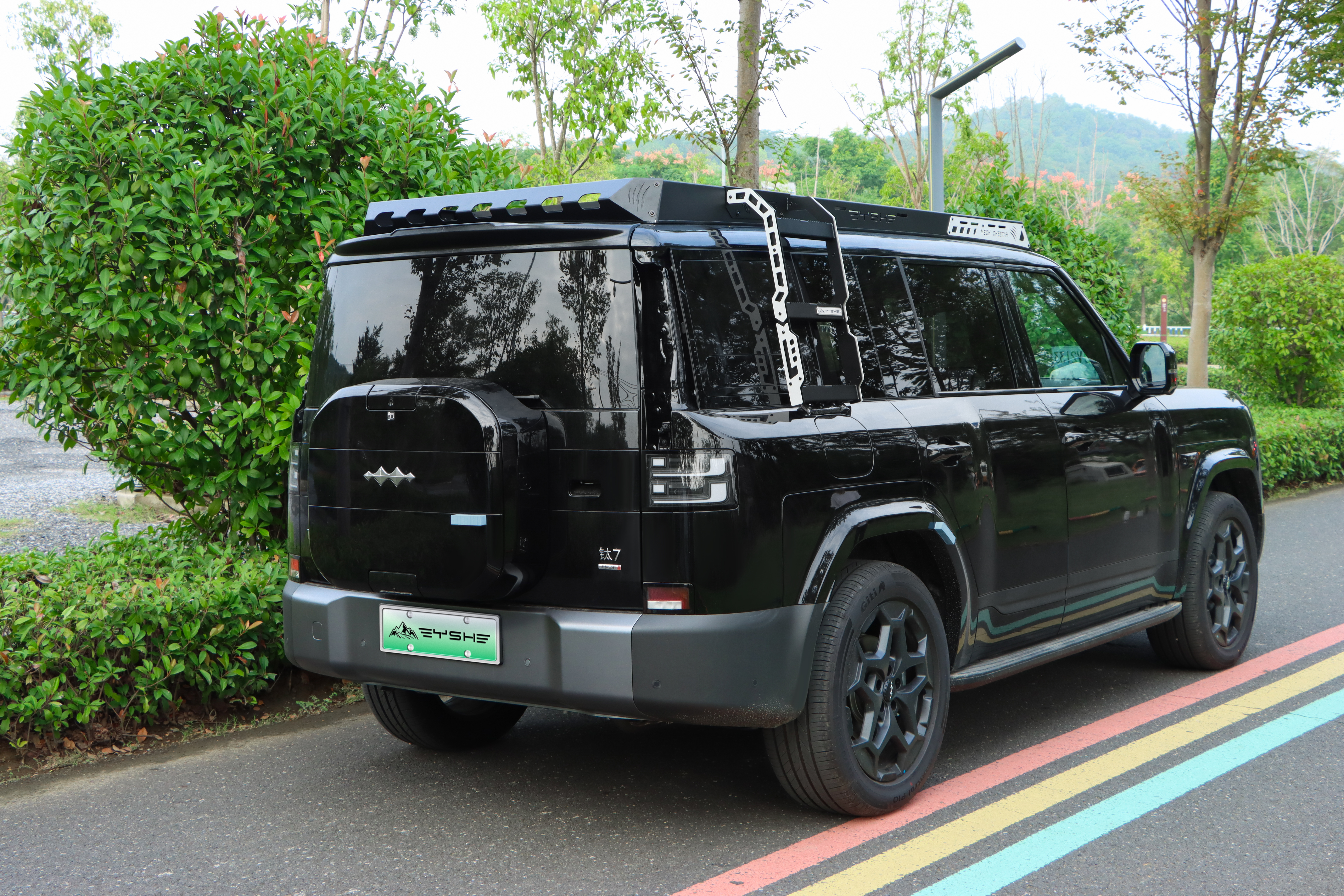 Black Panther Roof Rack for Titanium 7