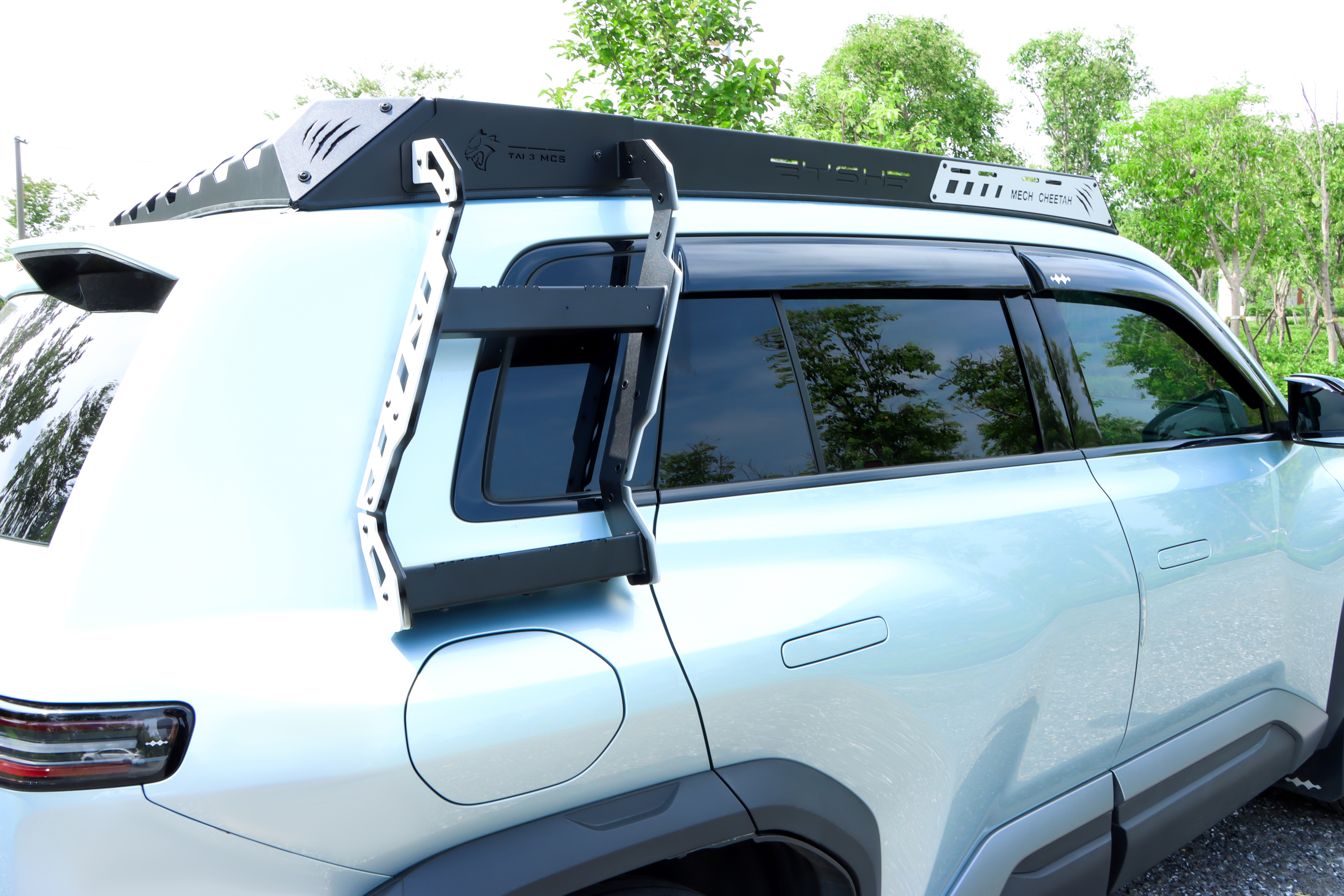 Black Panther Roof Rack for Titanium 3